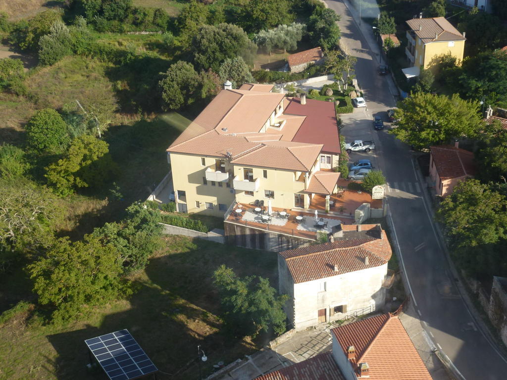 Hotel Il Melograno Tempio Pausania Exterior photo